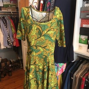 Green Scroll Lularoe Nicole Dress Large Crepe